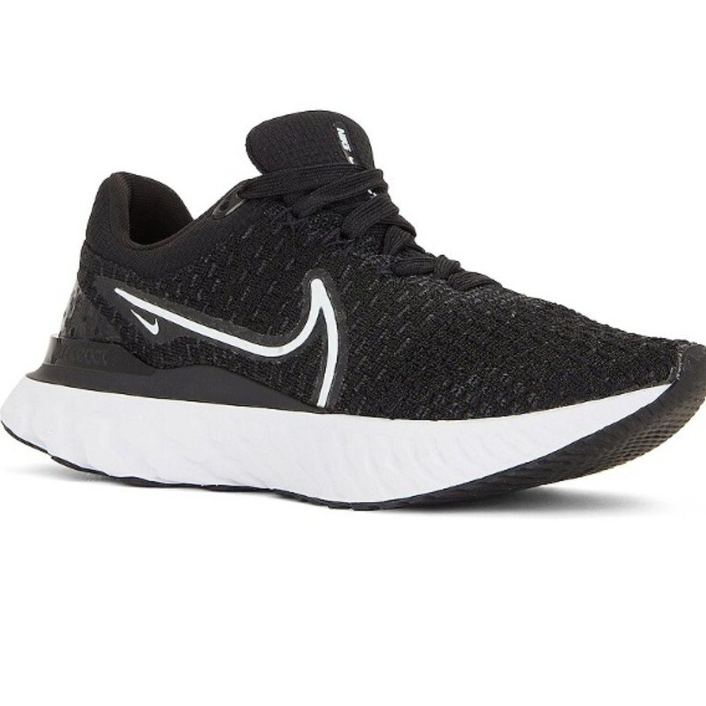 NIKE React Infinity Run Flynit 3 Brand New 9.5